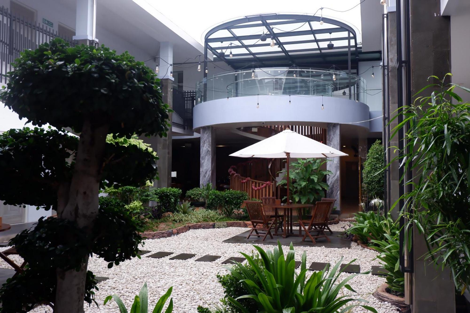 Grand Samota Hotel Sumbawa Eksteriør billede